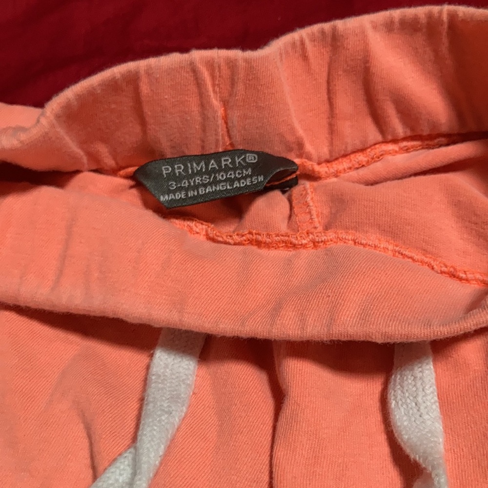Shorts - Picture 4 of 5